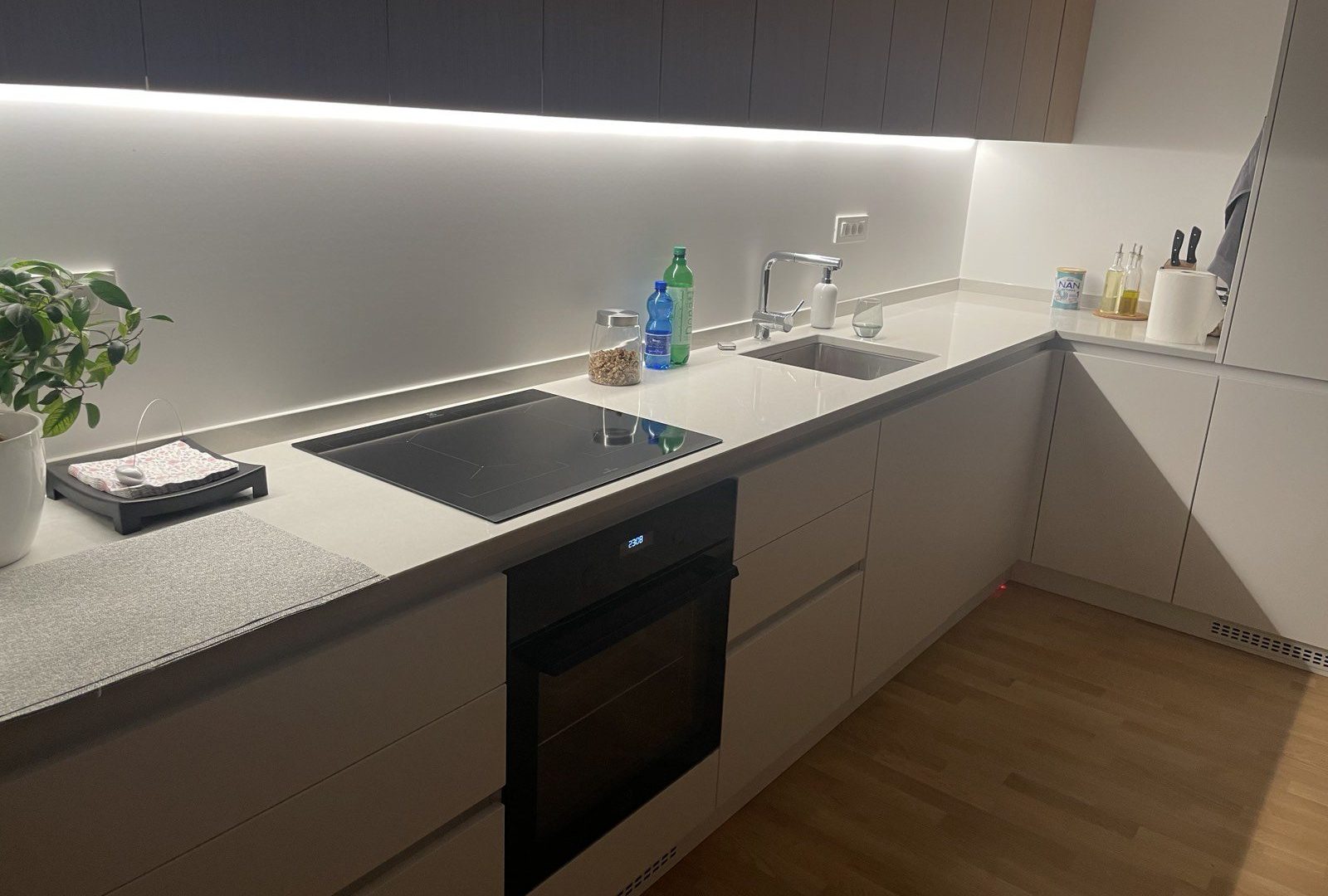 Kuhinjski pult Silestone